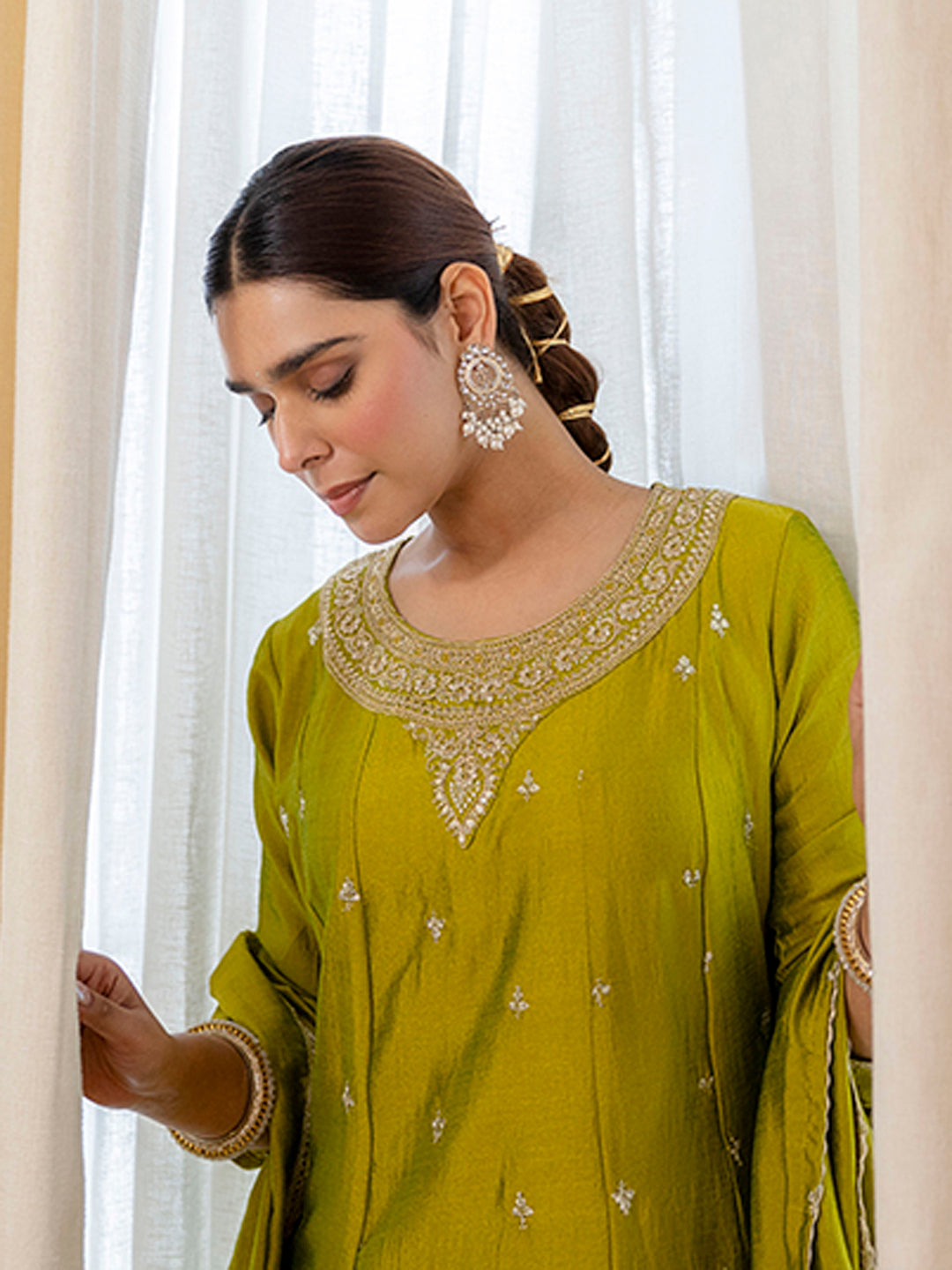 Luna Women’s Lemon Green Festive Embroidered Straight Kurta Pant Ensemble