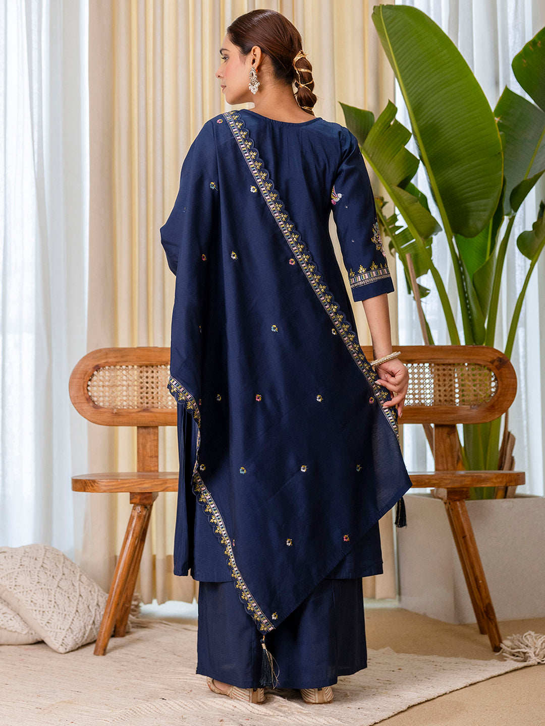 Sana Women's Teal Blue Festive Pichwai Inspired Embroidered Straight Kurta Set