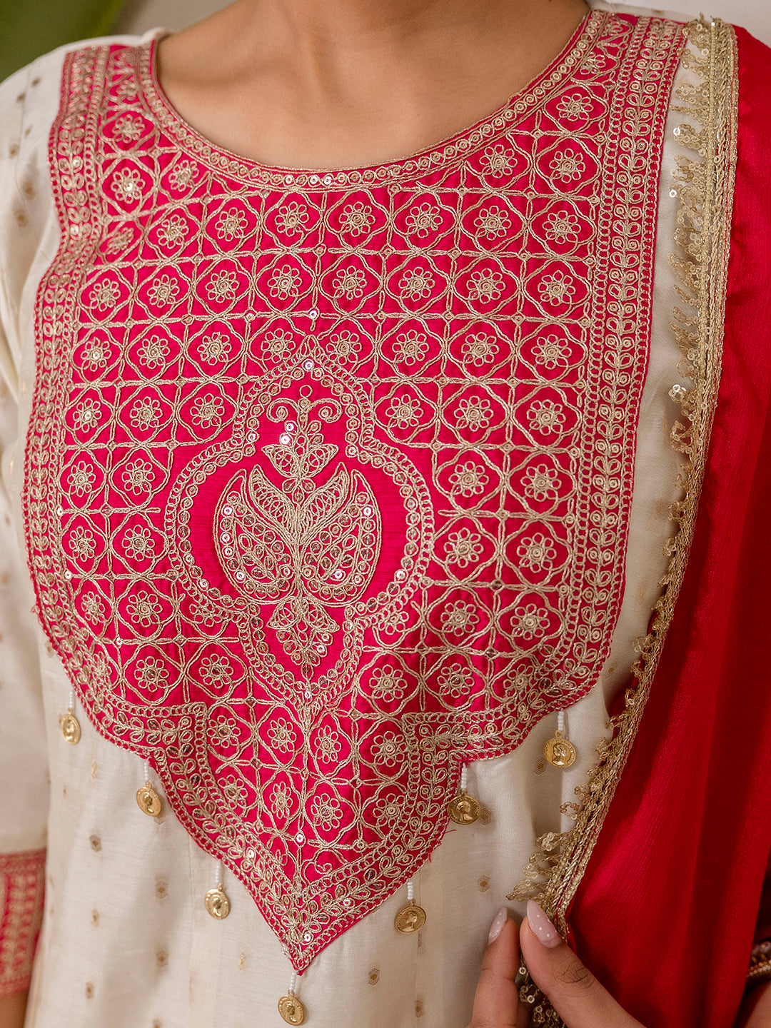 Sutra White Embroidred Kurta Sets with Heavy thread Work Women Suits