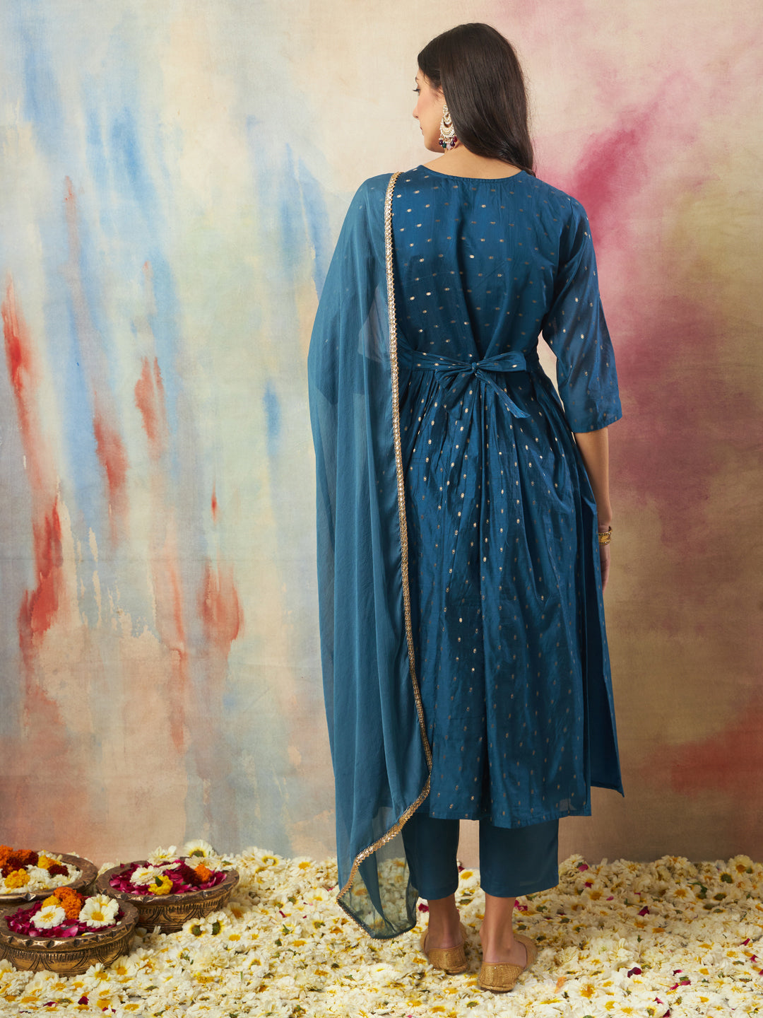 VredeVogel Women Flared Kurta and Trousers Pant Set Cotton Silk Blend