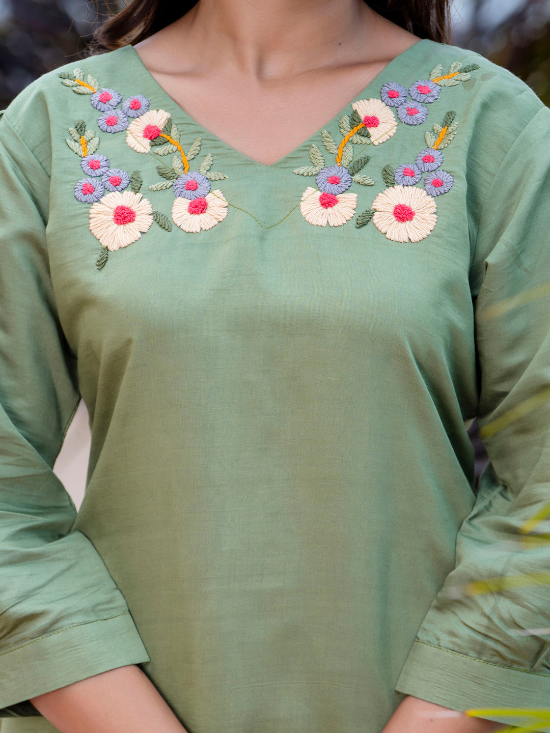 Women Solid Hand Work Embroidered Silk Blend Co-Ords Sets