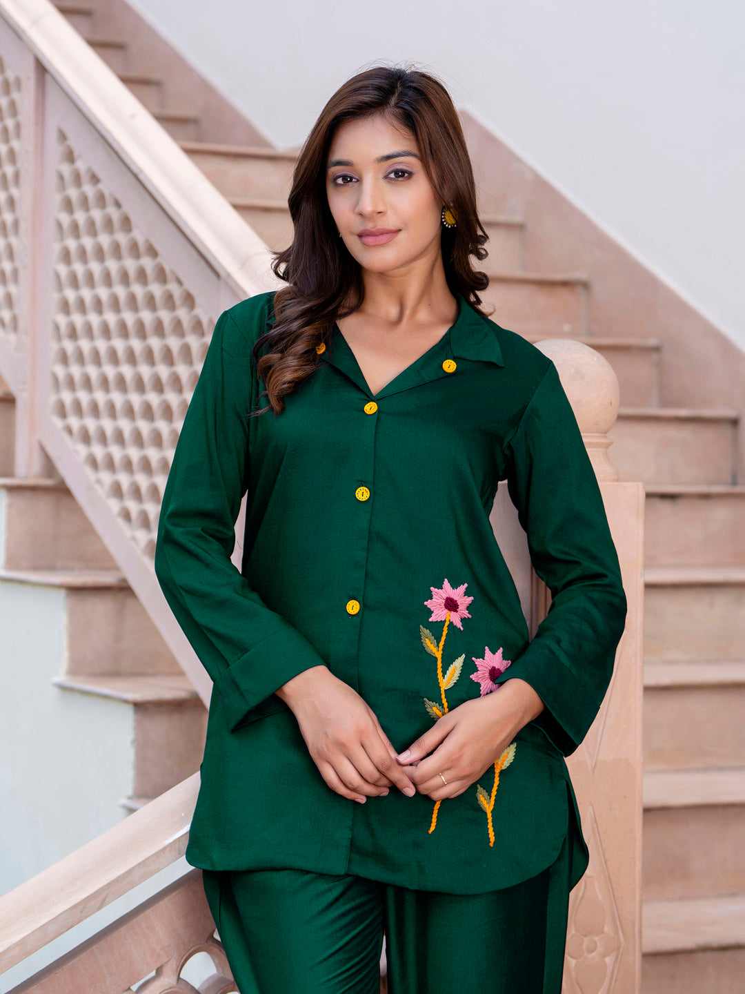 VredeVogel  Women Solid Hand Work Embroidered Silk Blend Co-Ords Sets
