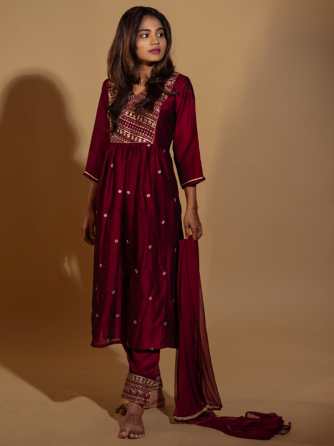 VredeVogel Women Flared Kurta and Trousers Pant Set Silk Blend