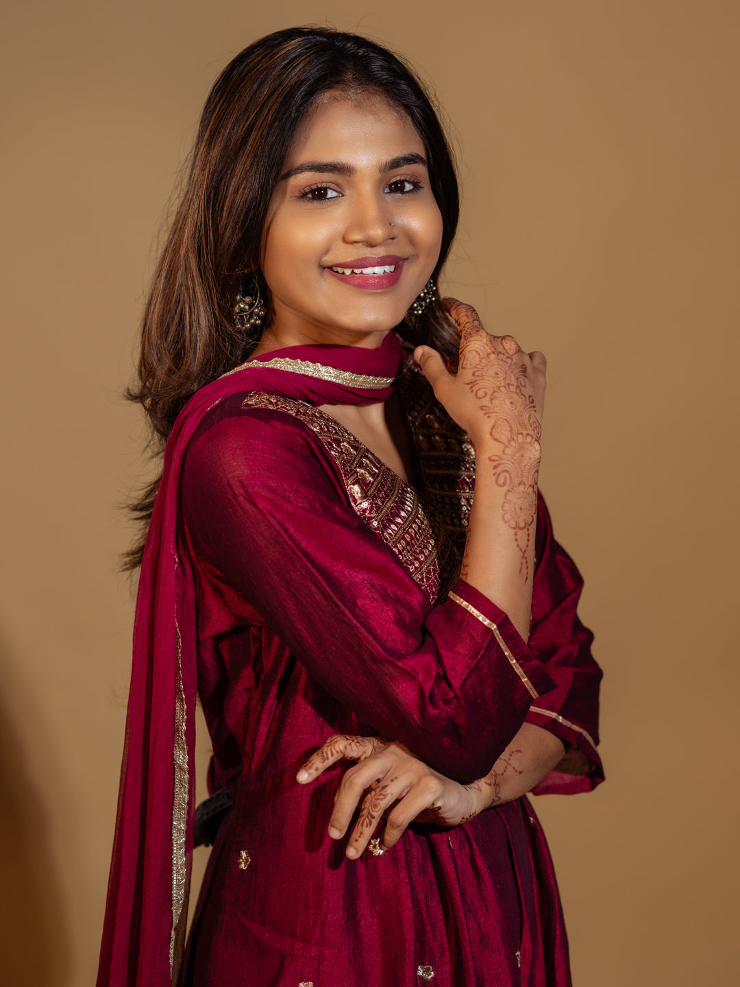 VredeVogel Women Flared Kurta and Trousers Pant Set Silk Blend