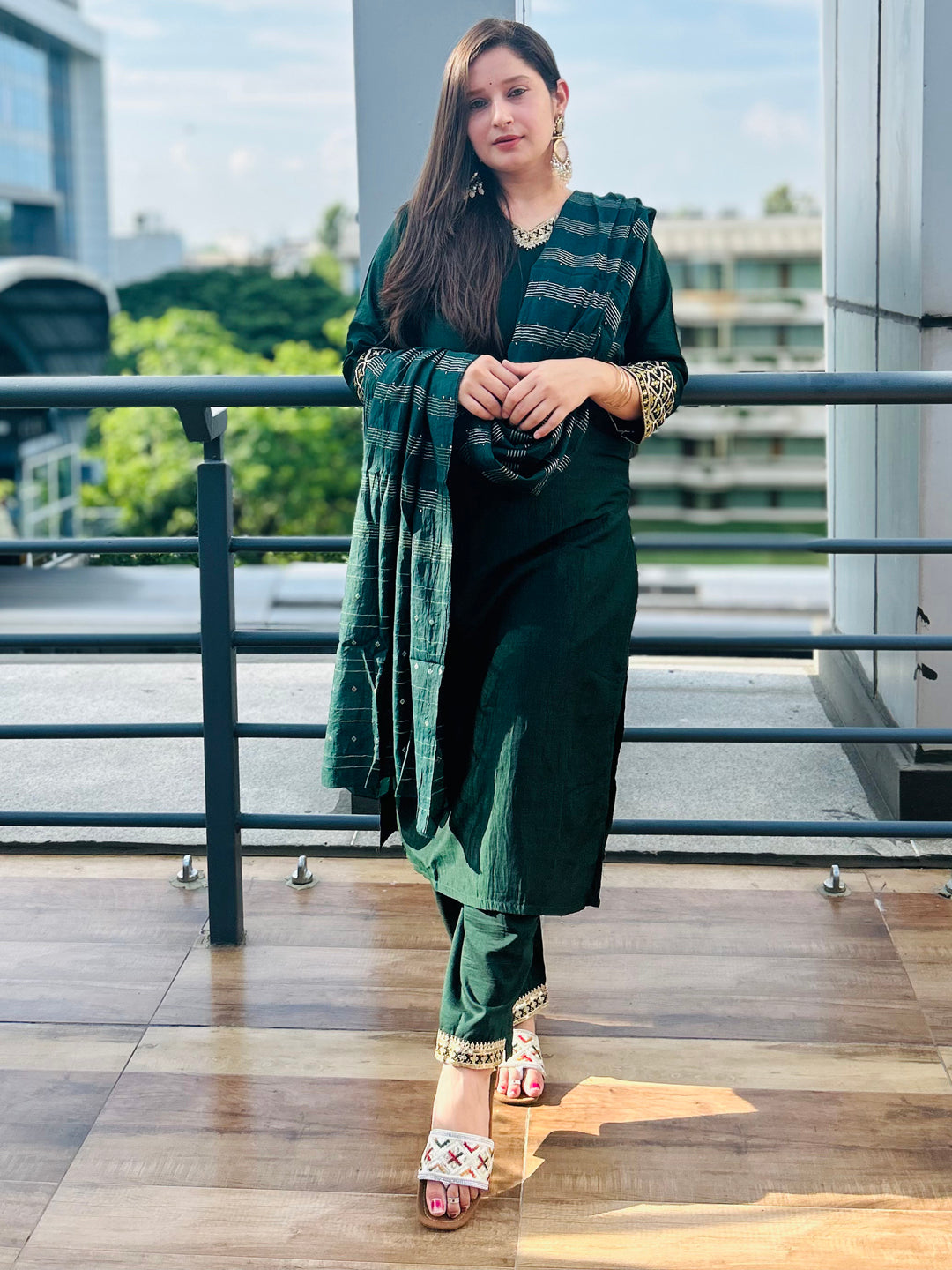 VredeVogel  Women Kurta and Trousers Pant Set Silk Blend