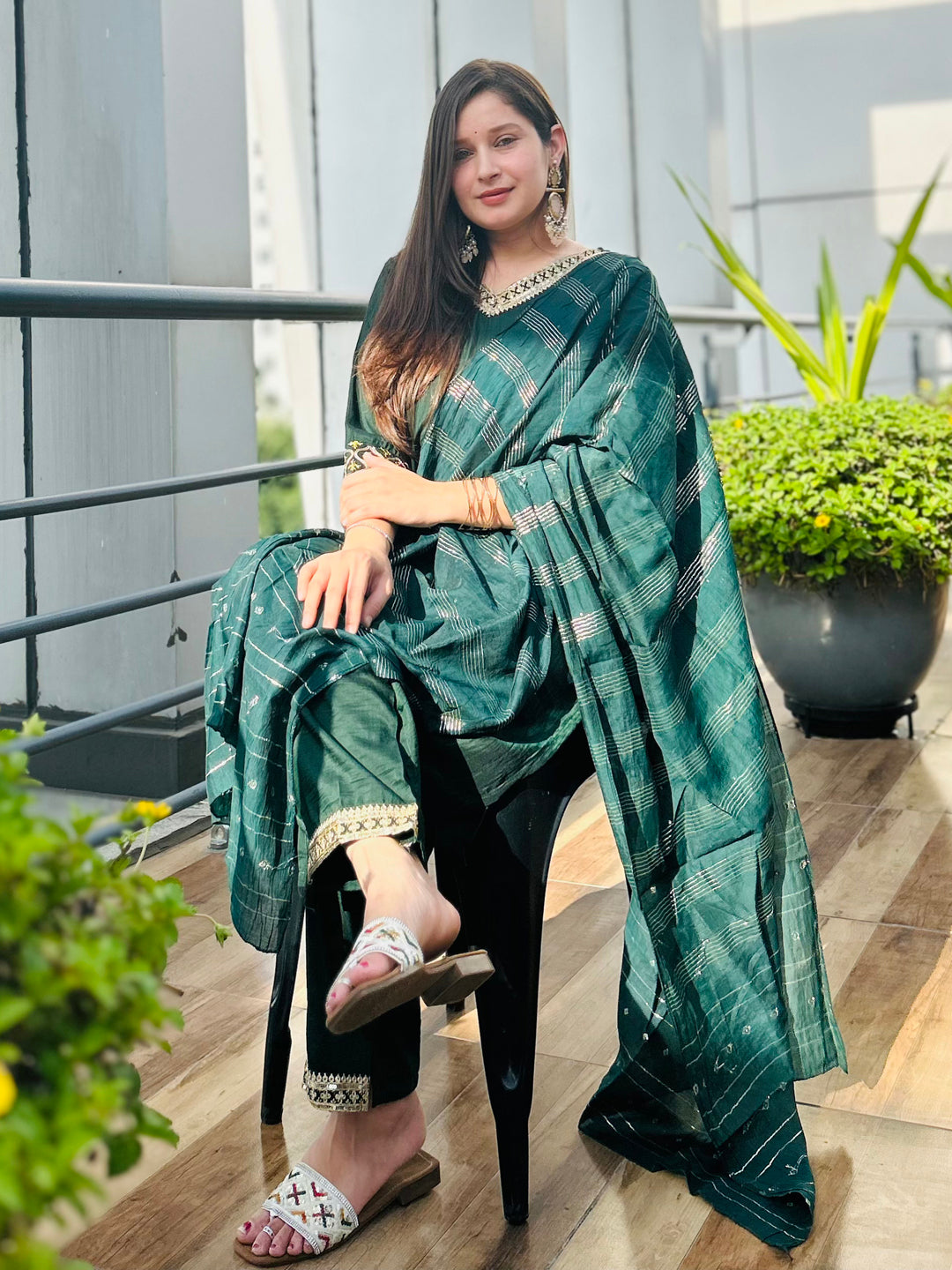 VredeVogel  Women Kurta and Trousers Pant Set Silk Blend