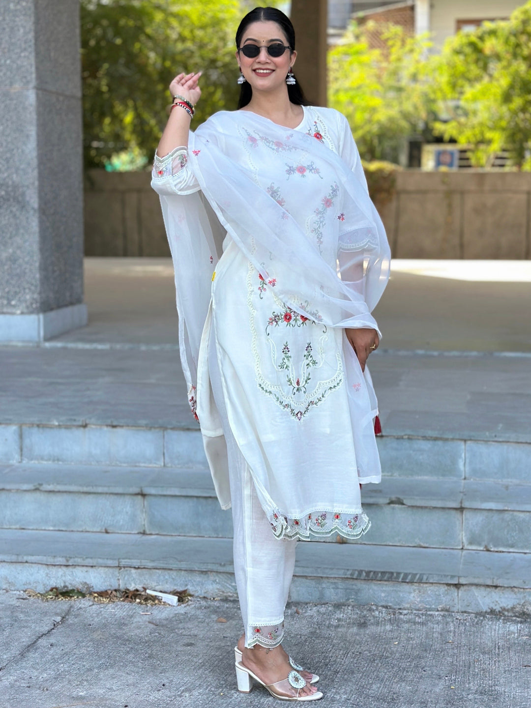Eshanvi Women Silk Blend Kurta Pant Dupatta Set