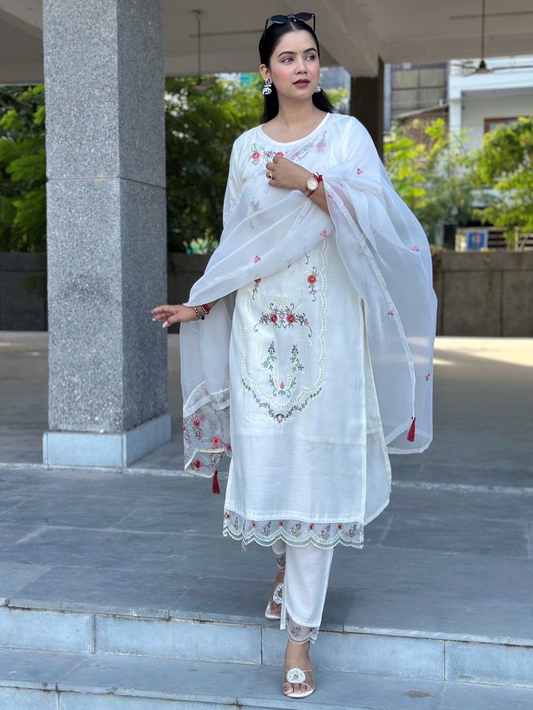 Eshanvi Women Silk Blend Kurta Pant Dupatta Set