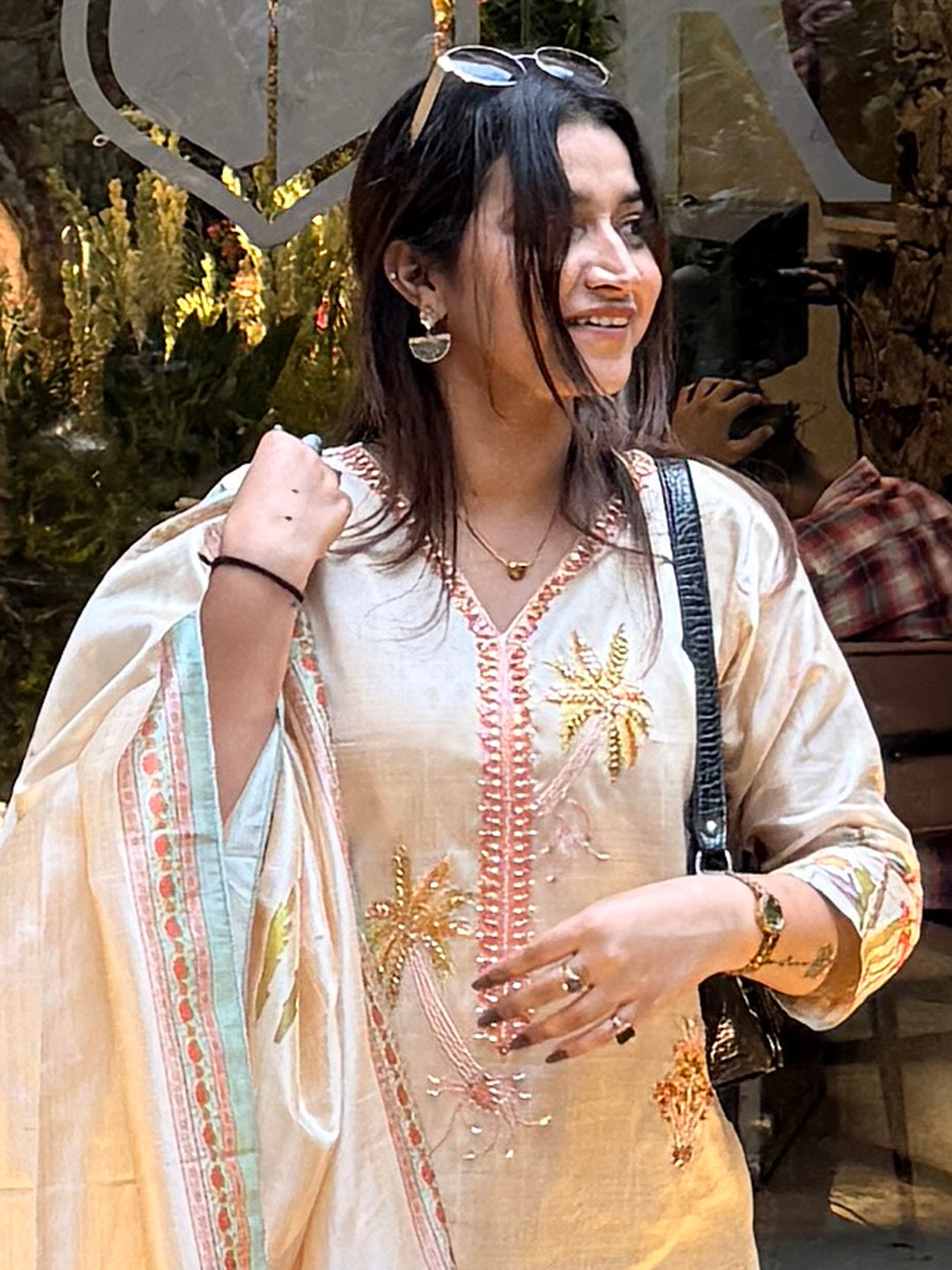 Mehvira Cream Floral Print  Silk Women Kurta Sets With Printed Dupatta Suits