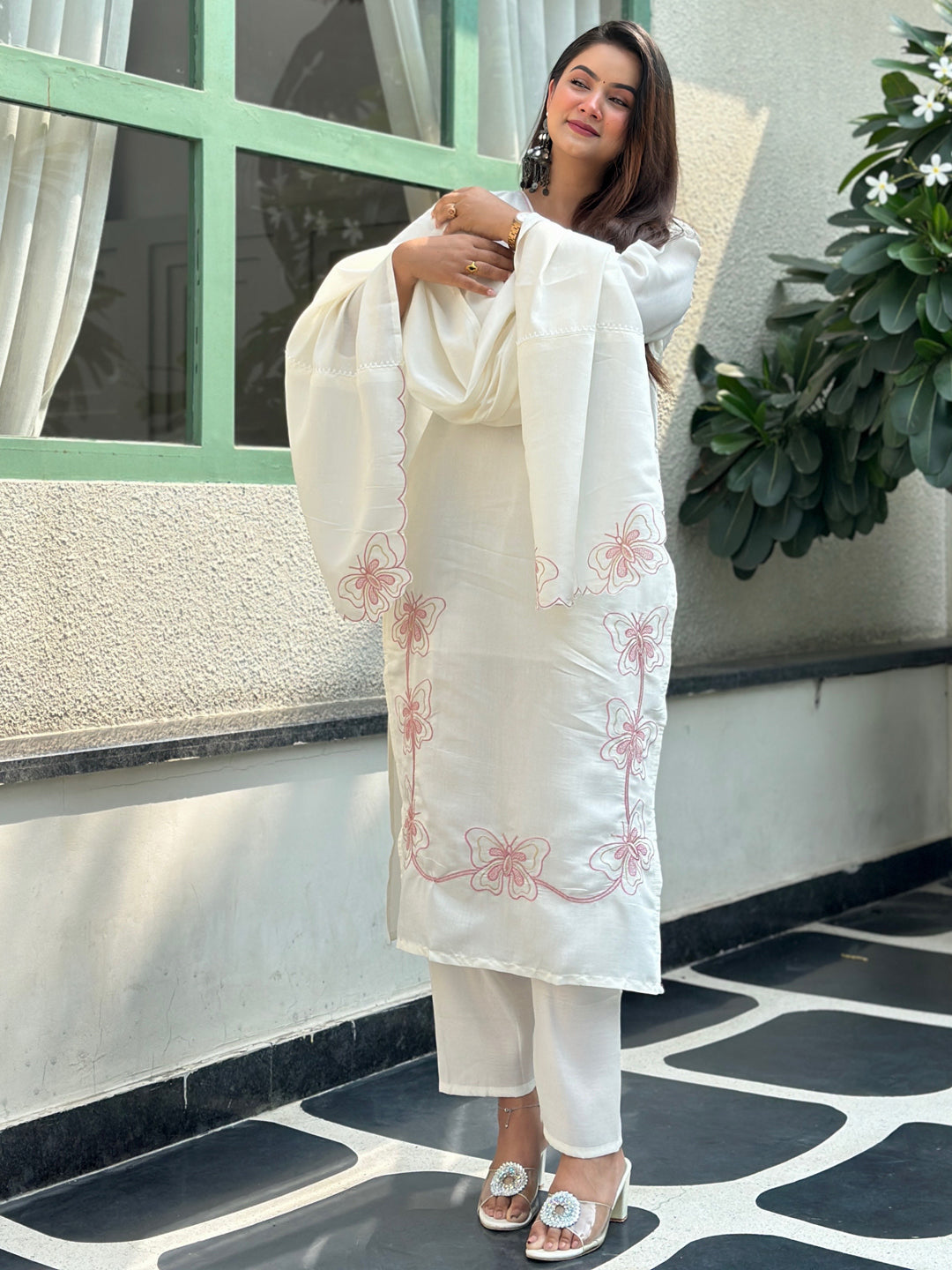 Leona White Embroidred Kurta Sets with Heavy thread Work Women Suits