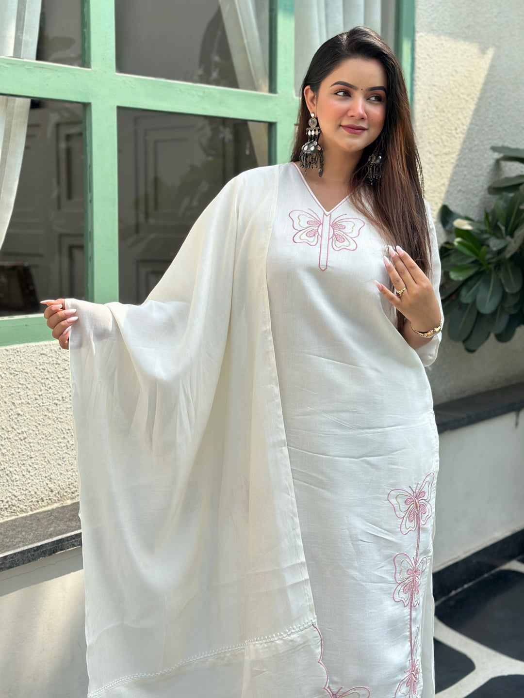Leona White Embroidred Kurta Sets with Heavy thread Work Women Suits