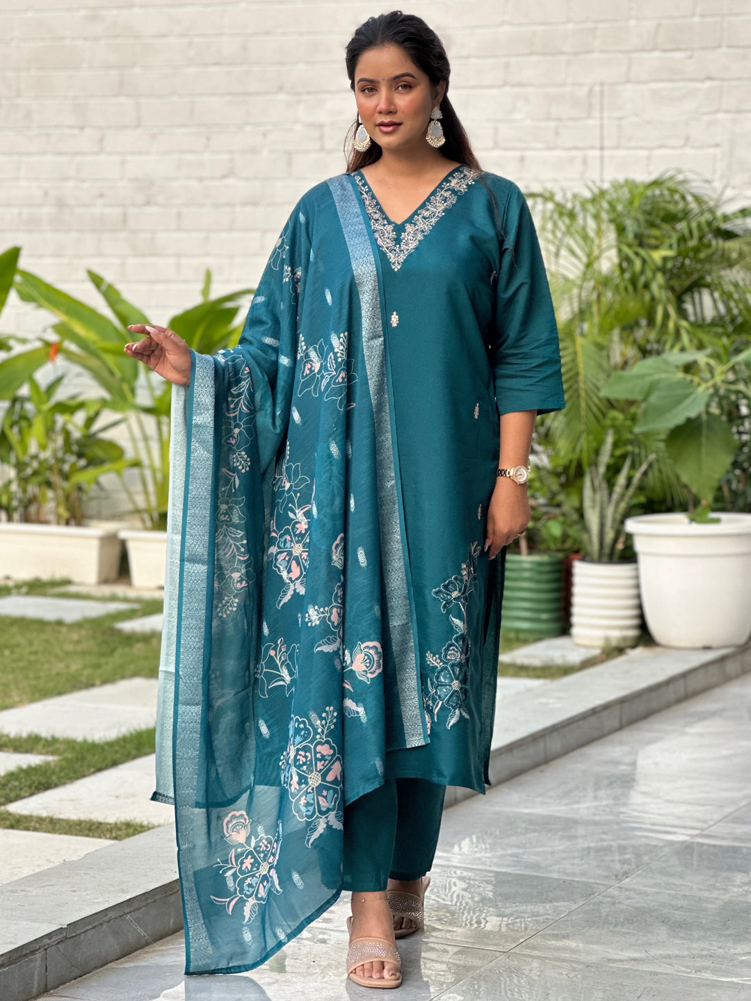 Kivra Teal Women Kurta and Pant Dupatta Sets Silk Fabrics with Embroidery