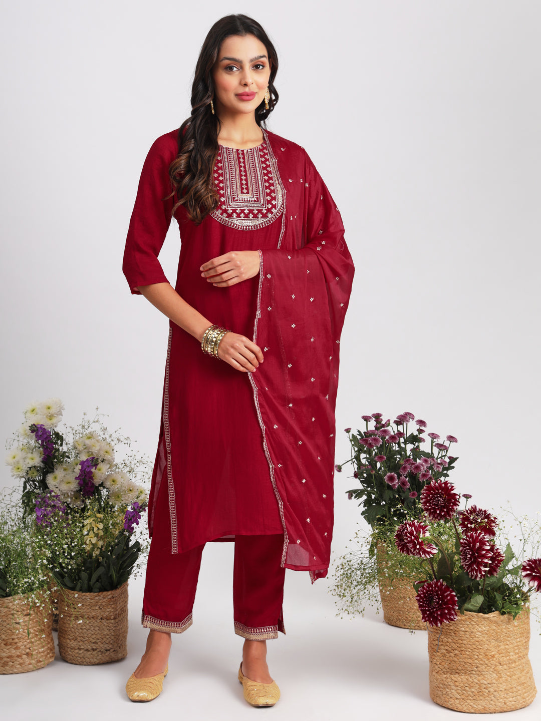 VredeVogel  Women Kurta and Trousers Pant Set Silk Blend