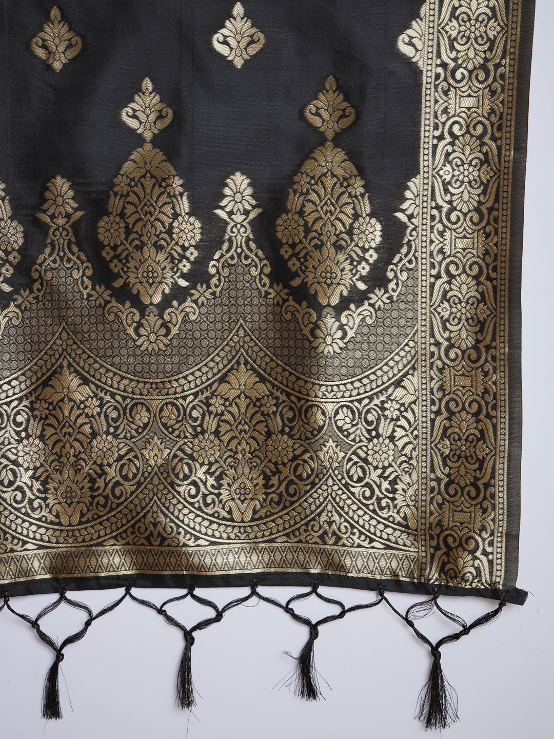 VredeVogel Cotton Silk Kurta and Pant Set with Banarasi Silk Dupatta
