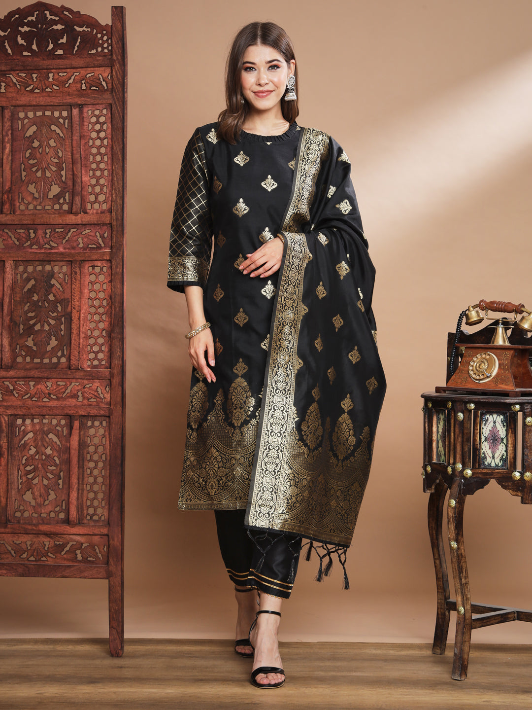 VredeVogel Cotton Silk Kurta and Pant Set with Banarasi Silk Dupatta