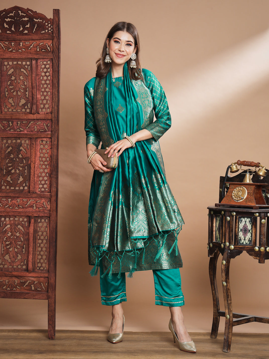 VredeVogel Cotton Silk Kurta and Pant Set with Banarasi Silk Dupatta