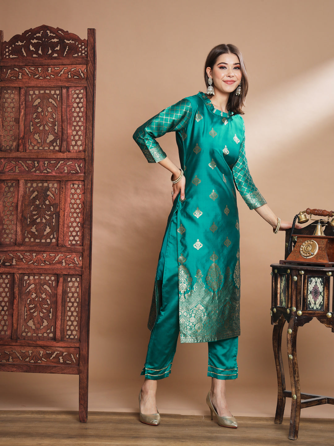 VredeVogel Cotton Silk Kurta and Pant Set with Banarasi Silk Dupatta