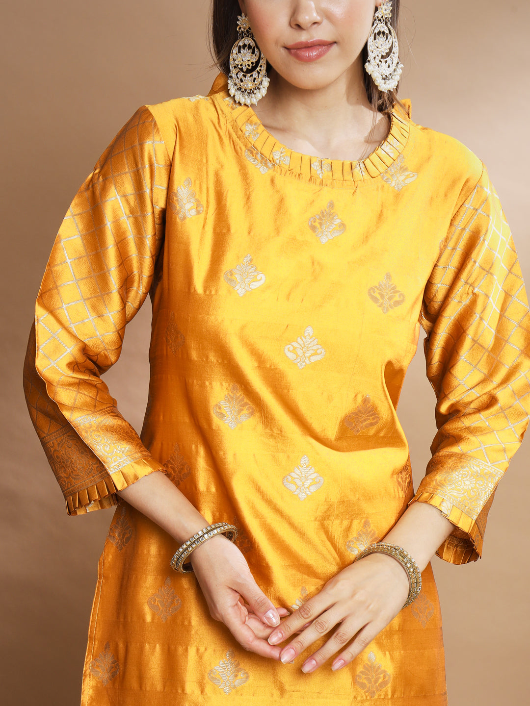 VredeVogel Cotton Silk Kurta and Pant Set with Banarasi Silk Dupatta