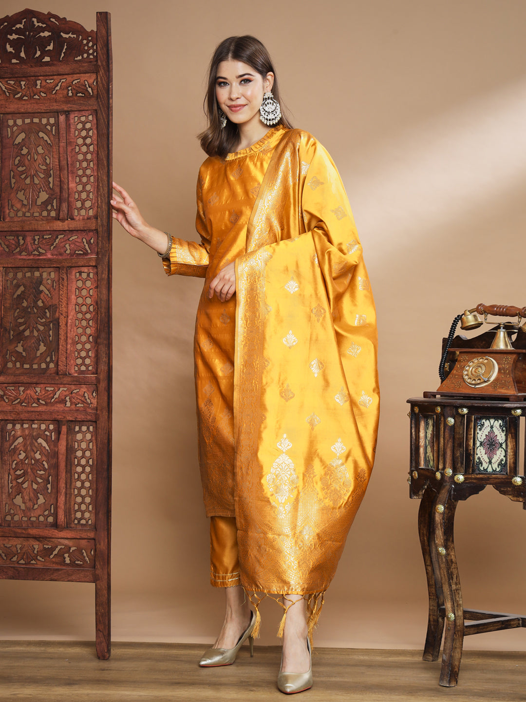VredeVogel Cotton Silk Kurta and Pant Set with Banarasi Silk Dupatta