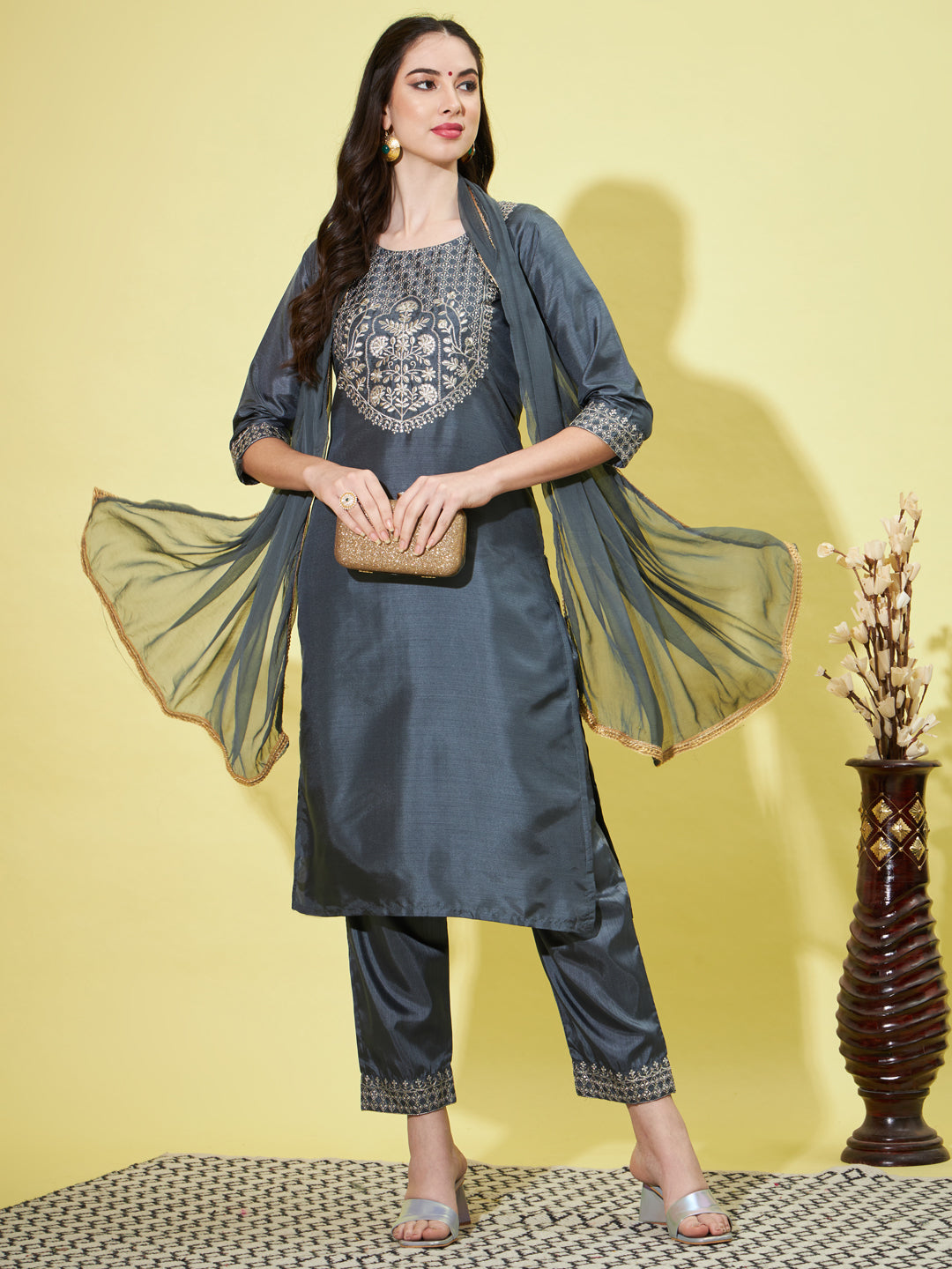 Buy Pink Chanderi Printed Floral Rumi Embroidered Booti Kurta Trouser Set  For Women by Label Mansi Nagdev Online at Aza Fashions.