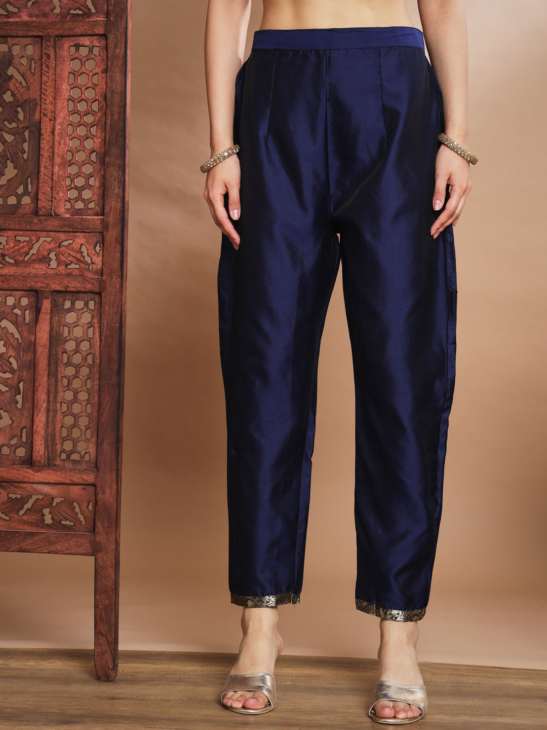 VredeVogel Ethnic Kurta with Trousers & Dupatta Set, Banarasi Silk Jacquard