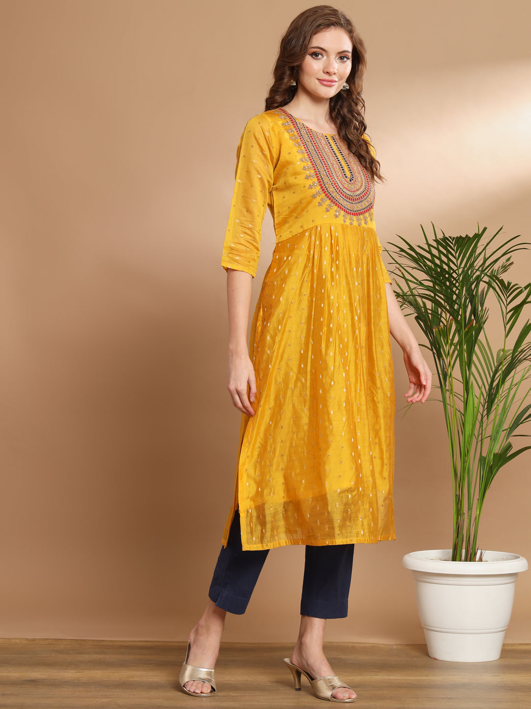 VredeVogel Women chanderi modal Butti