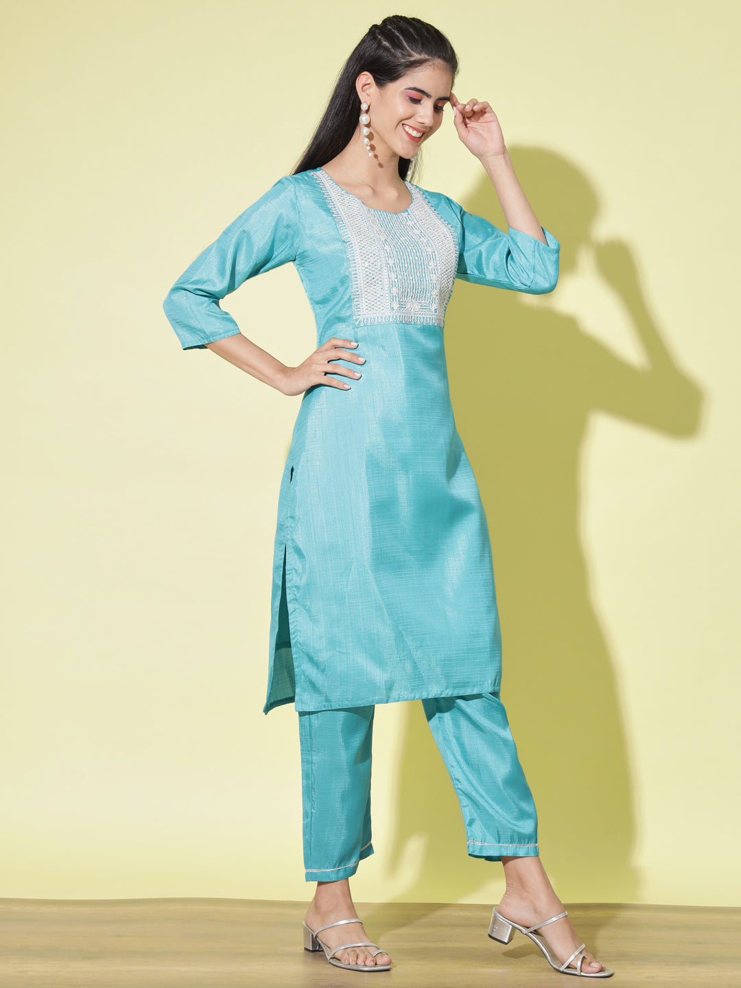 VredeVogel  Women Kurta and Trousers Pant Set Silk Blend