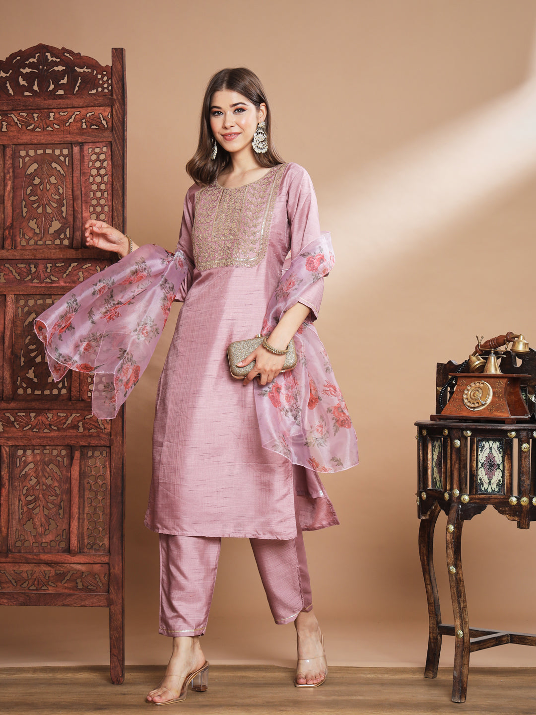 VredeVogel  Women Kurta and Trousers Pant Set Silk Blend