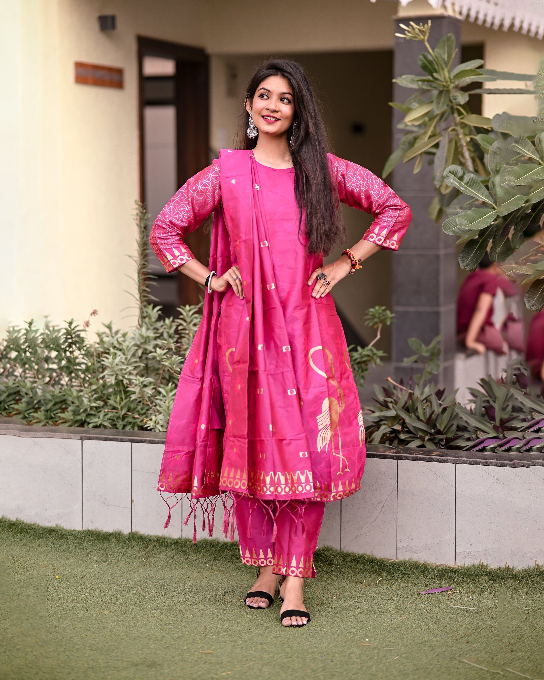 VredeVogel Cotton Silk Jacquard Kurta Pant With Banarasi Silk dupatta