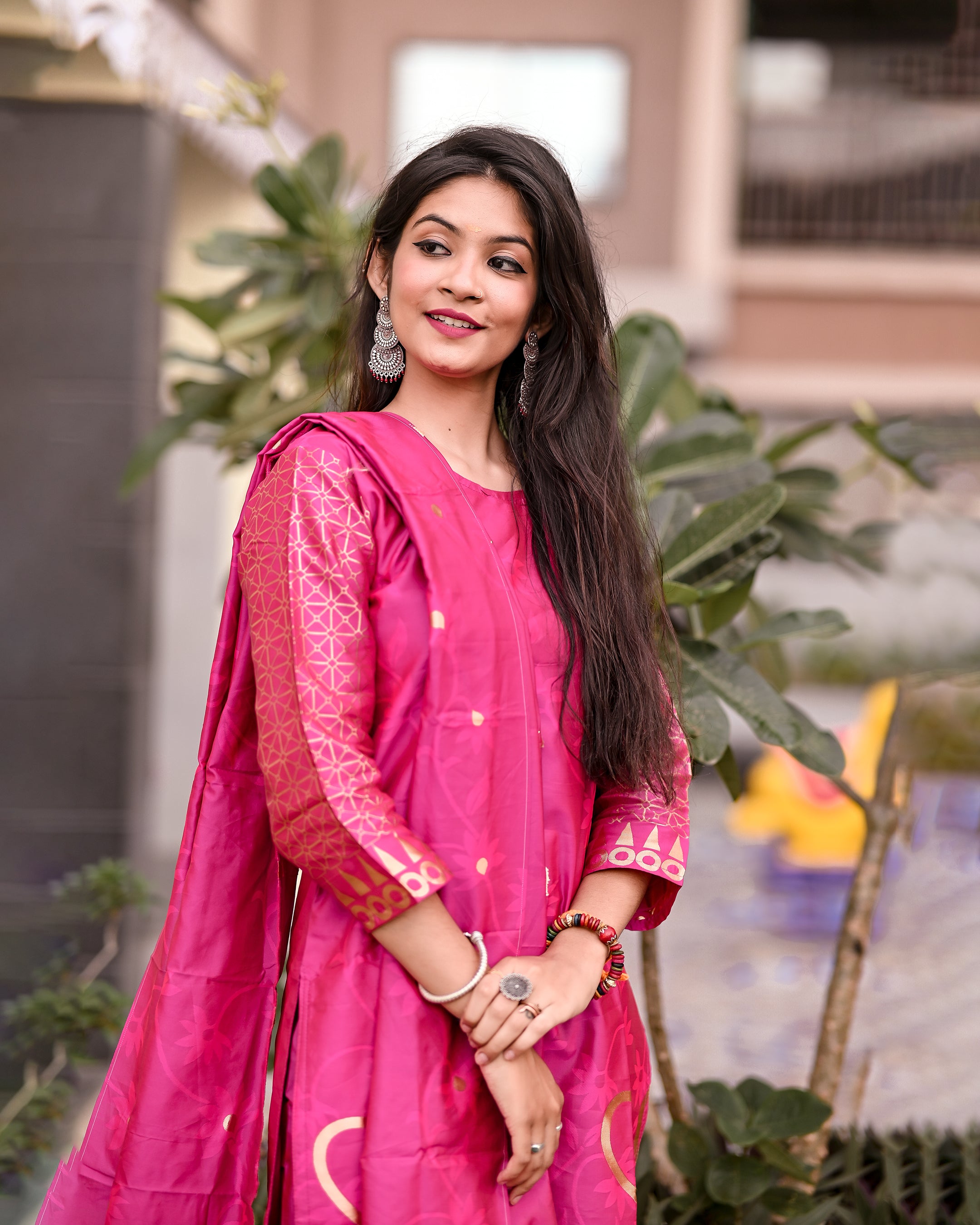 VredeVogel Cotton Silk Jacquard Kurta Pant With Banarasi Silk dupatta