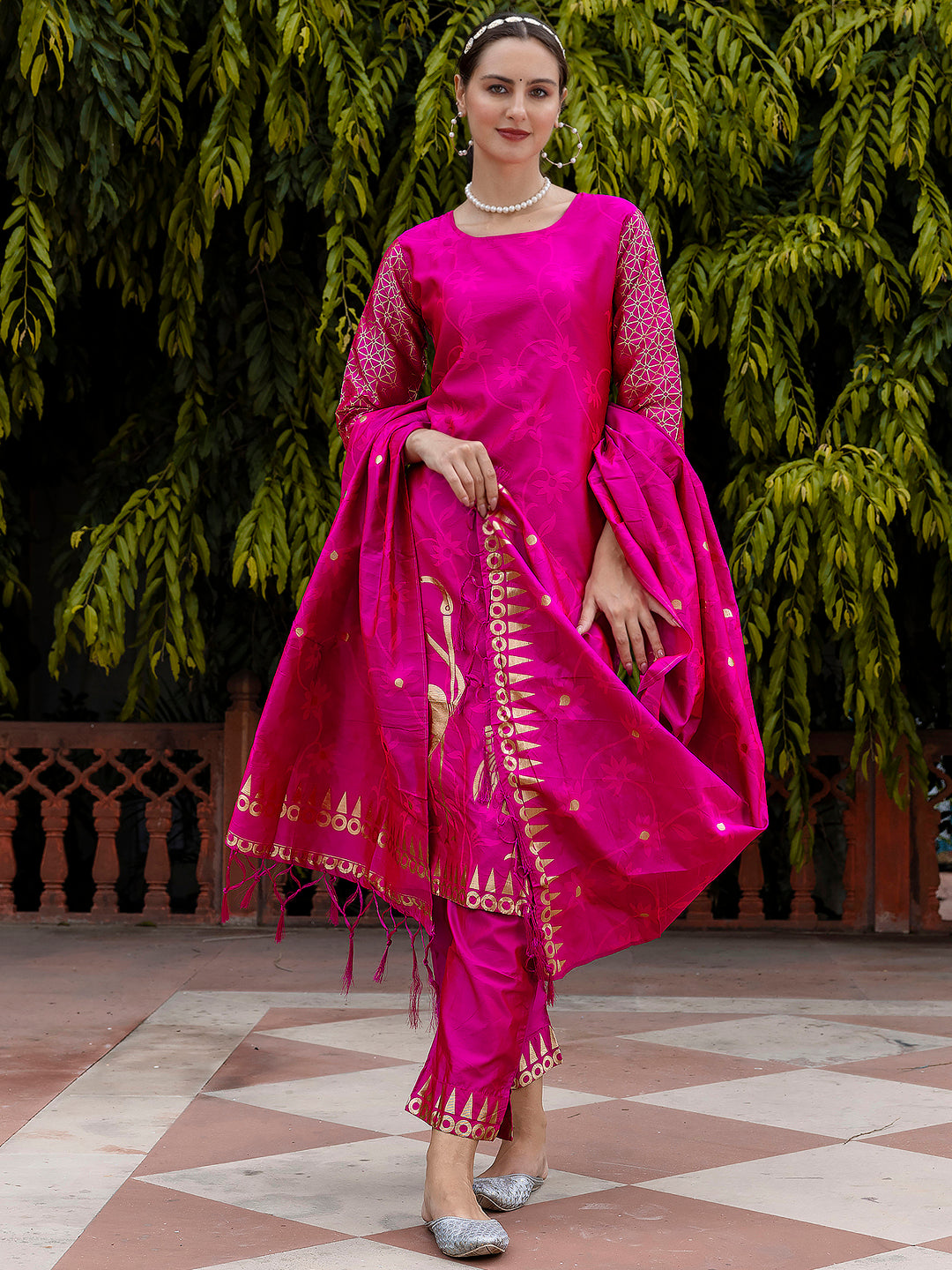 Yamini Cotton Silk Jacquard Kurta Pant with Banarasi Silk Dupatta – Elegant Ethnic 3-Piece Set for Women