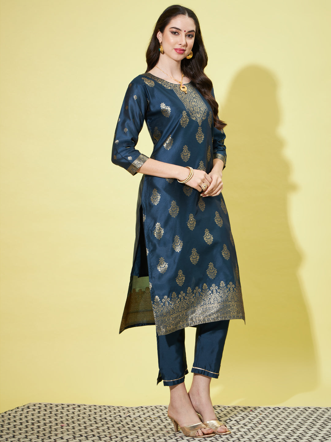 VredeVogel Cotton Silk Jacquard Kurta Pant With Banarasi Silk dupatta