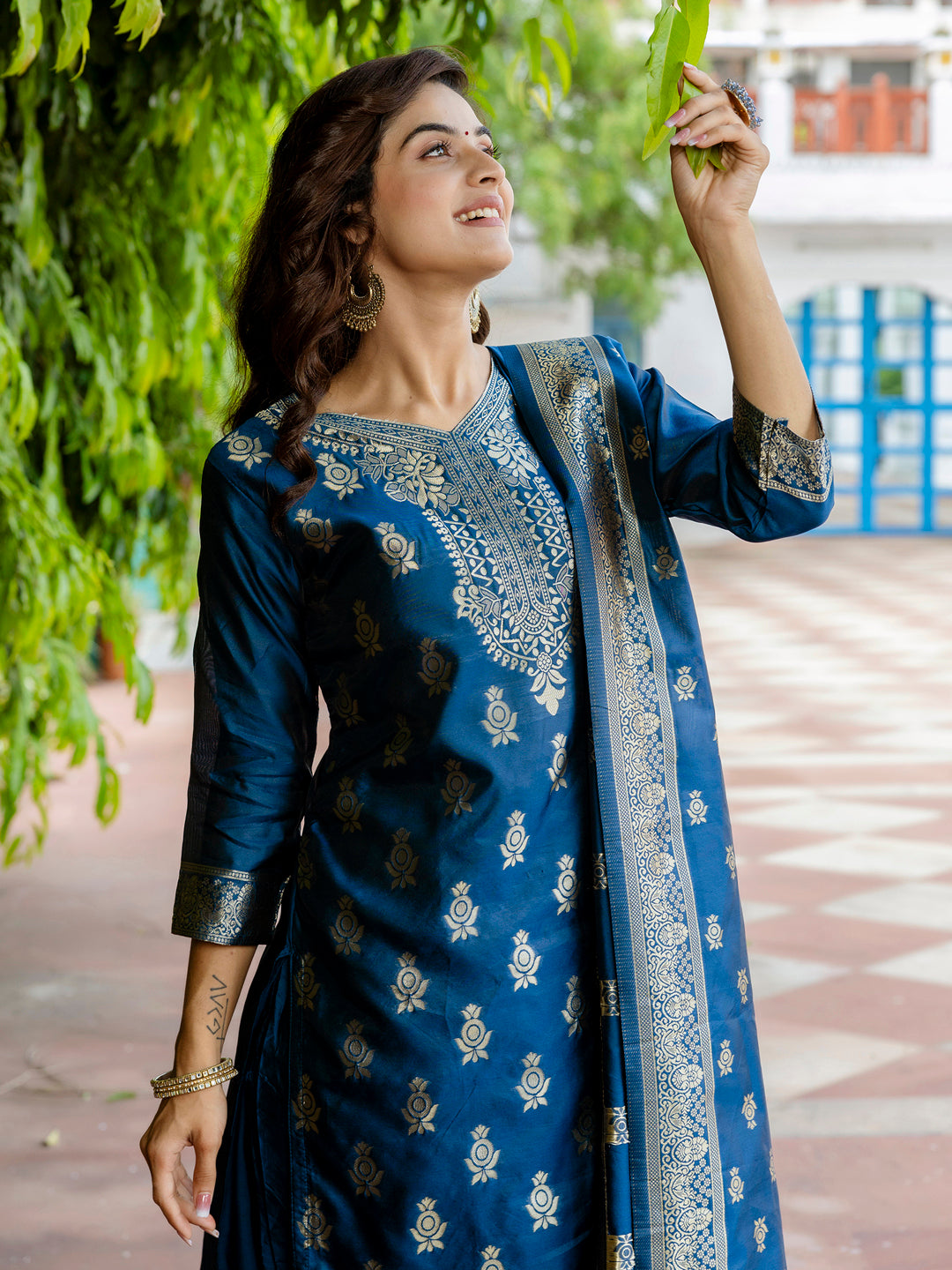Sumiti Cotton Silk Jacquard Kurta Pant with Banarasi Dupatta – Stylish Party Wear Ethnic Ensemble for Women