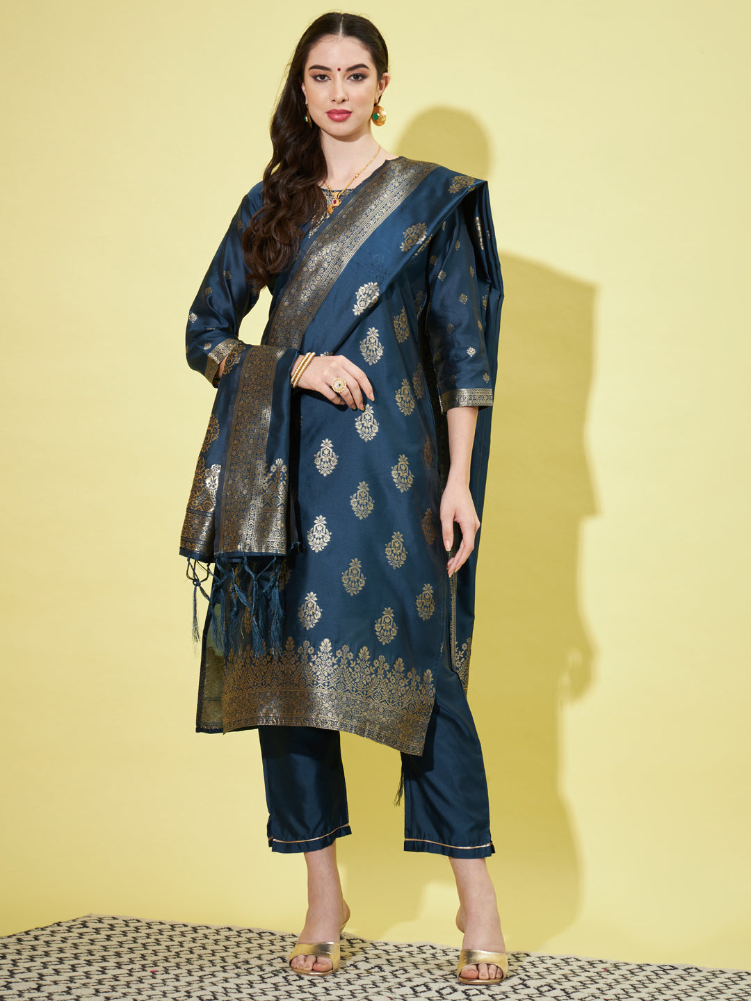 VredeVogel Cotton Silk Jacquard Kurta Pant With Banarasi Silk dupatta