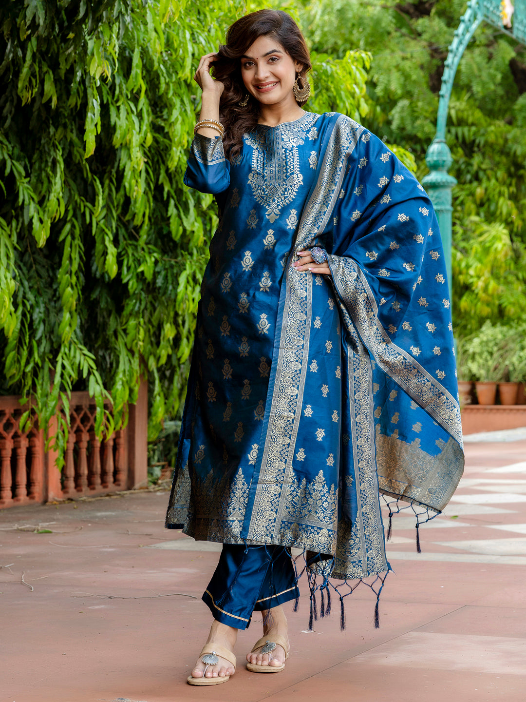 Sumiti Cotton Silk Jacquard Kurta Pant with Banarasi Dupatta – Stylish Party Wear Ethnic Ensemble for Women