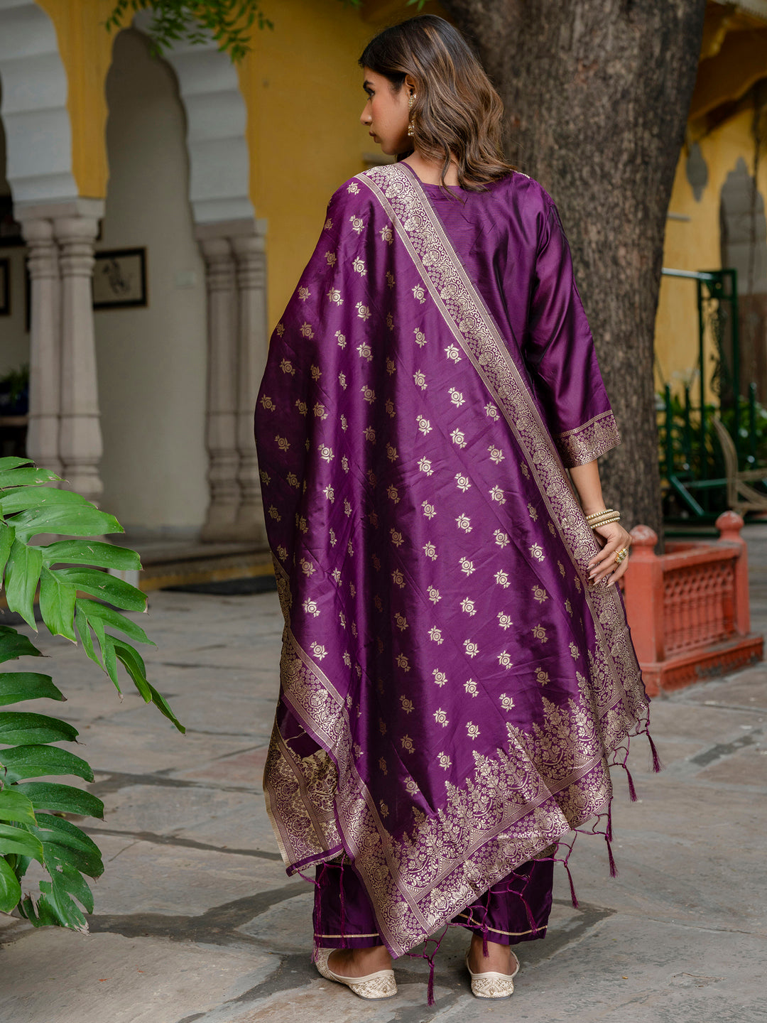 Sumiti Cotton Silk Jacquard Kurta Pant with Banarasi Dupatta – Stylish Party Wear Ethnic Ensemble for Women
