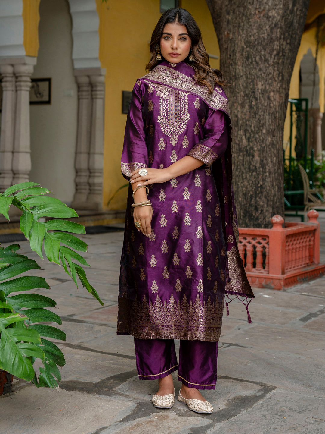 Sumiti Cotton Silk Jacquard Kurta Pant with Banarasi Dupatta – Stylish Party Wear Ethnic Ensemble for Women
