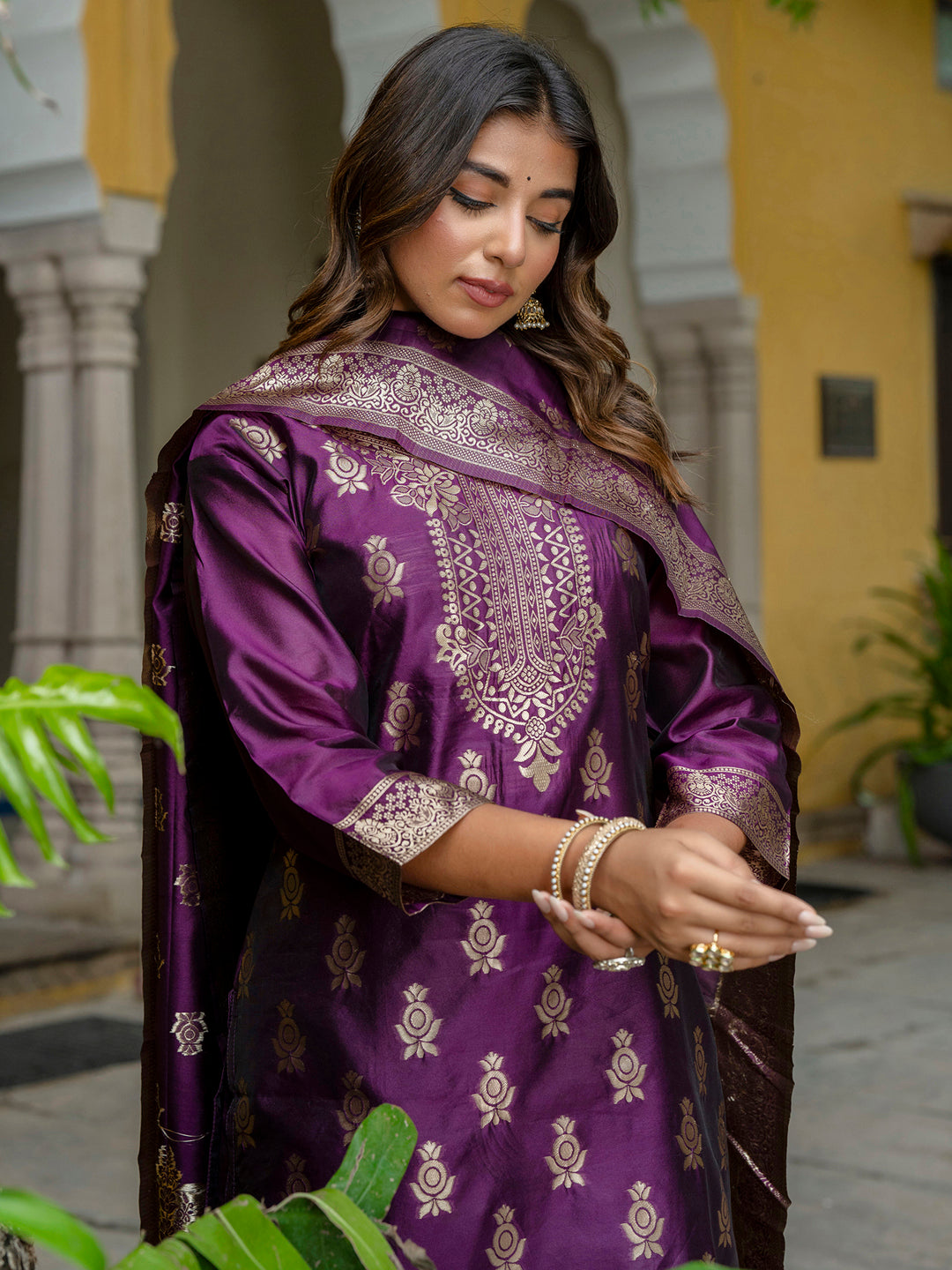 Sumiti Cotton Silk Jacquard Kurta Pant with Banarasi Dupatta – Stylish Party Wear Ethnic Ensemble for Women