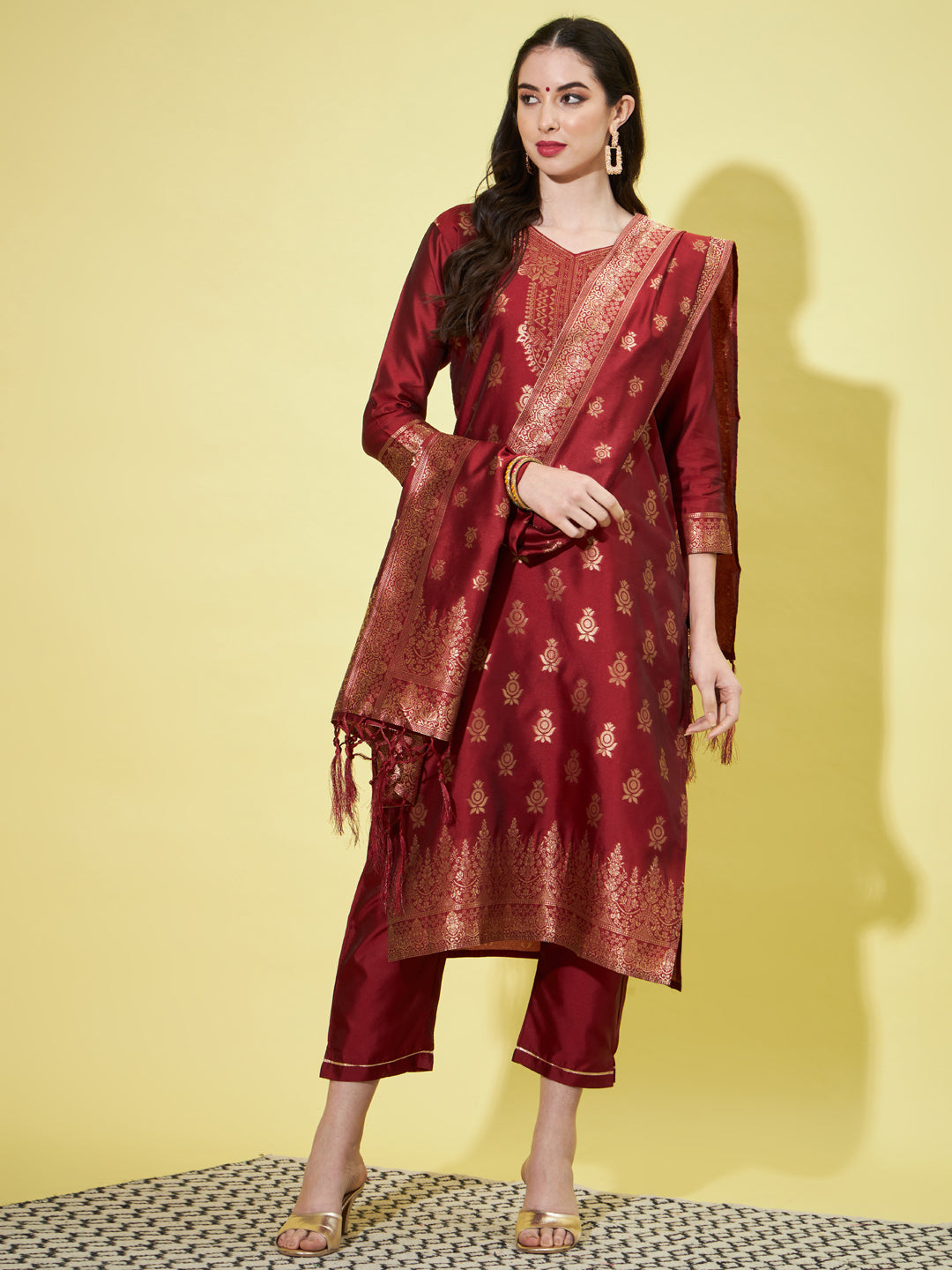 VredeVogel Cotton Silk Jacquard Kurta Pant With Banarasi Silk dupatta