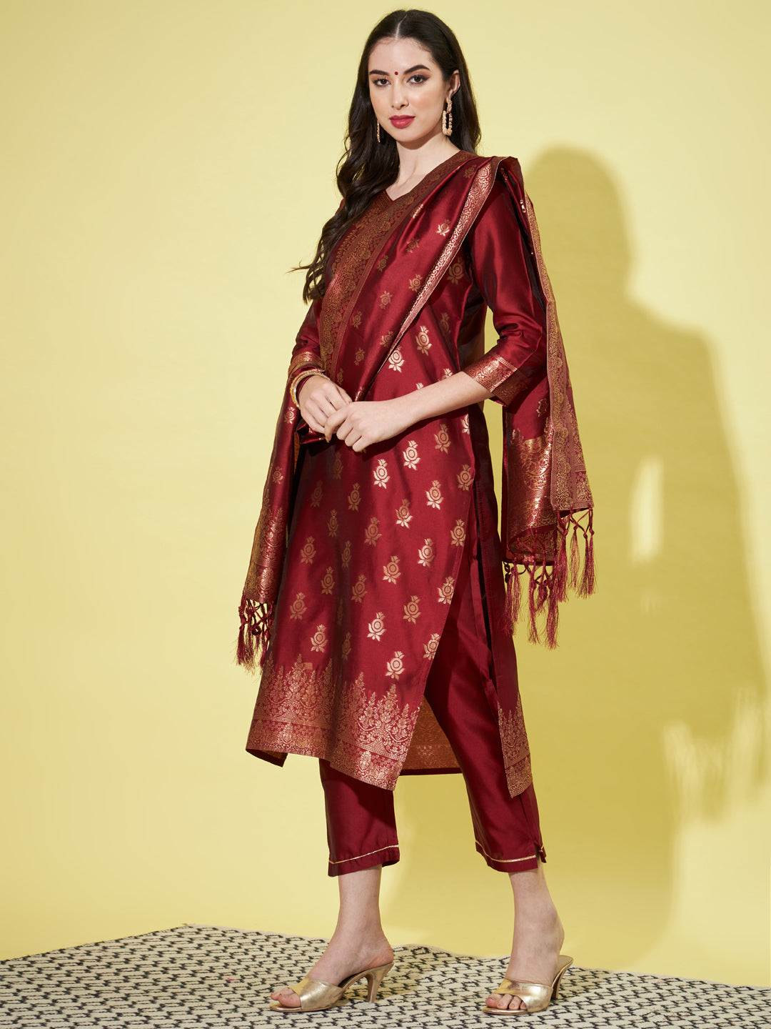 VredeVogel Cotton Silk Jacquard Kurta Pant With Banarasi Silk dupatta