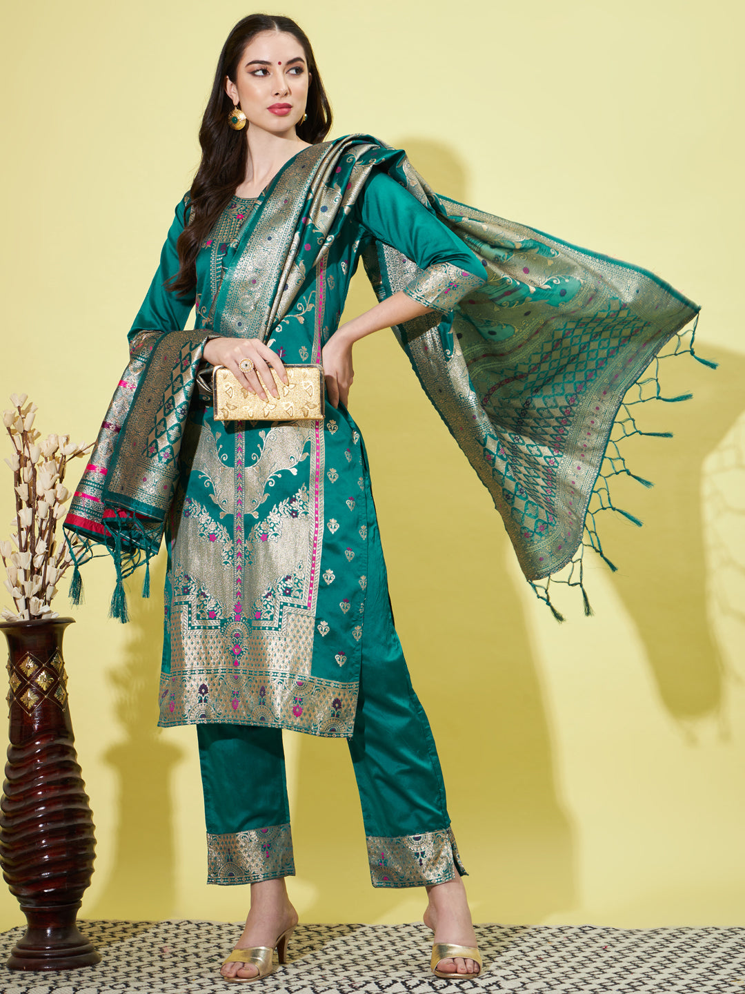VredeVogel Cotton Silk Jacquard Kurta Pant With Heavy Banarasi Silk Dupatta