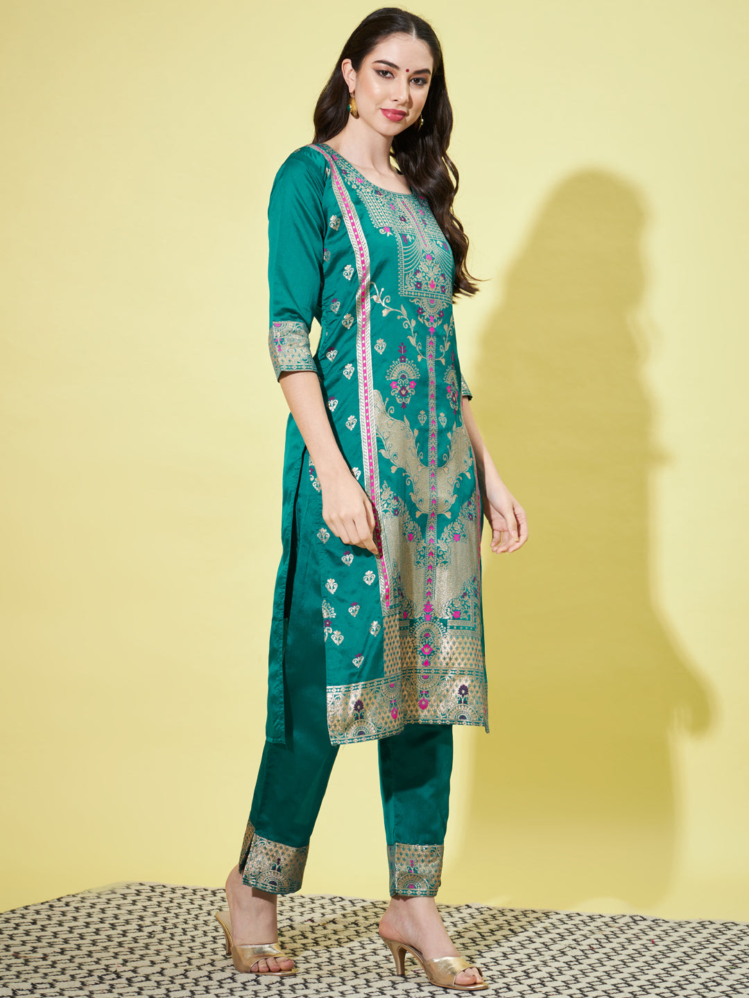 VredeVogel Cotton Silk Jacquard Kurta Pant With Heavy Banarasi Silk Dupatta