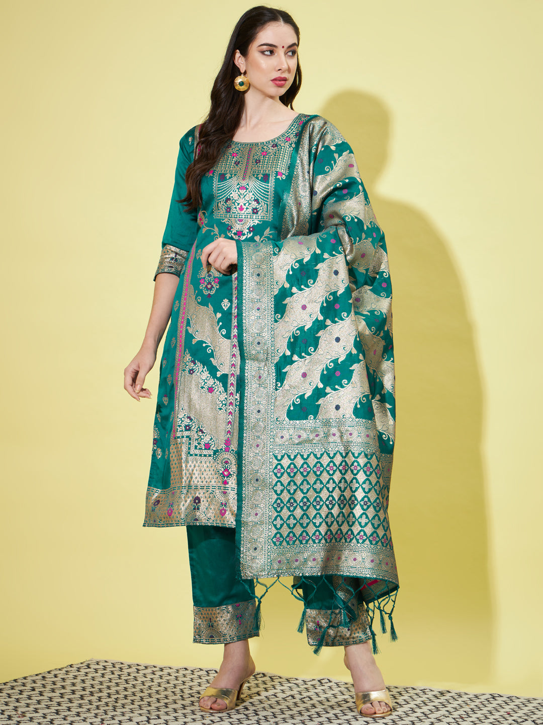 VredeVogel Cotton Silk Jacquard Kurta Pant With Heavy Banarasi Silk Dupatta
