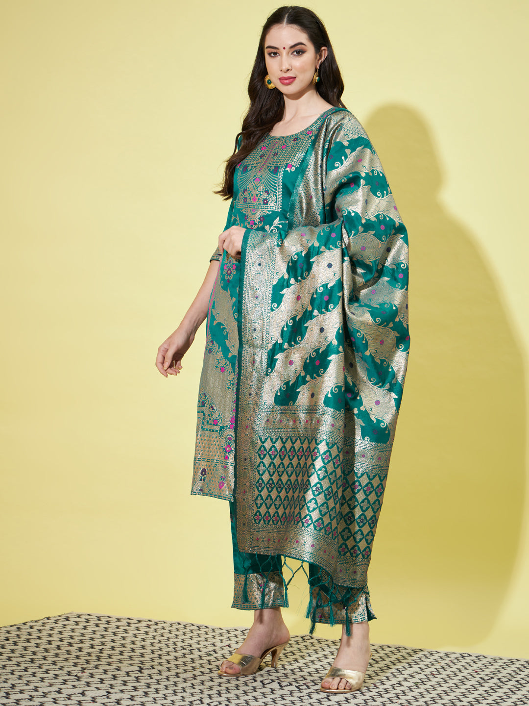 VredeVogel Cotton Silk Jacquard Kurta Pant With Heavy Banarasi Silk Dupatta