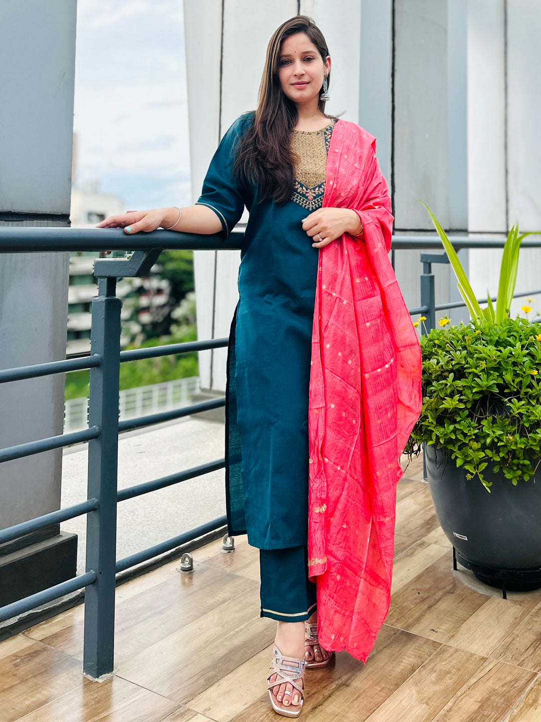 VredeVogel  Women Kurta and Trousers Pant Set Cotton Blend