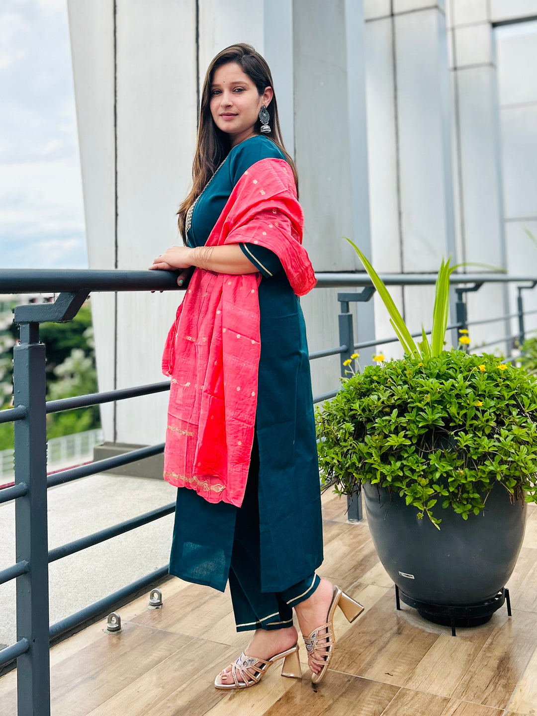 VredeVogel  Women Kurta and Trousers Pant Set Cotton Blend