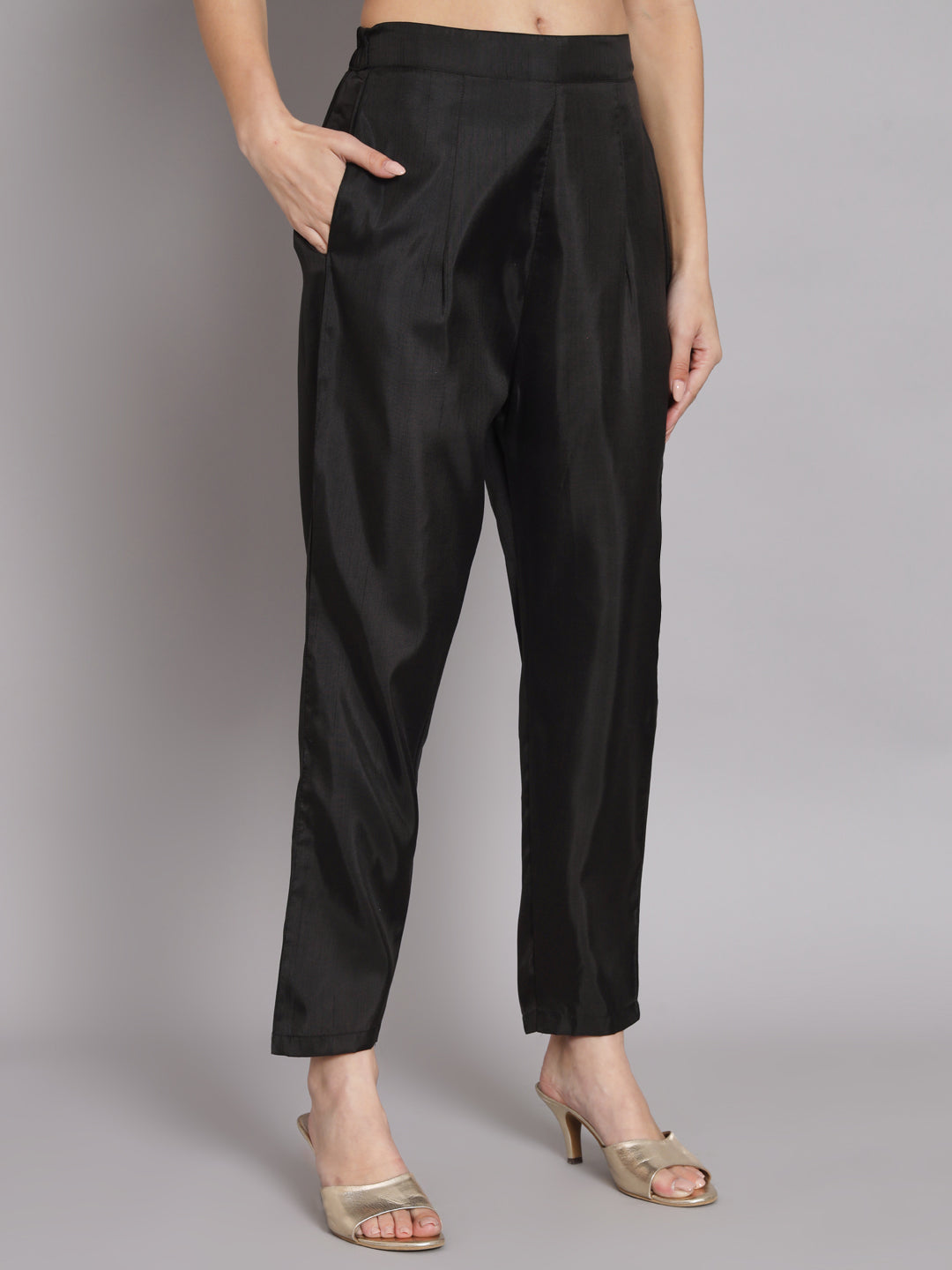 VredeVogel Silk Blend Kurta and Trousers Pant Set