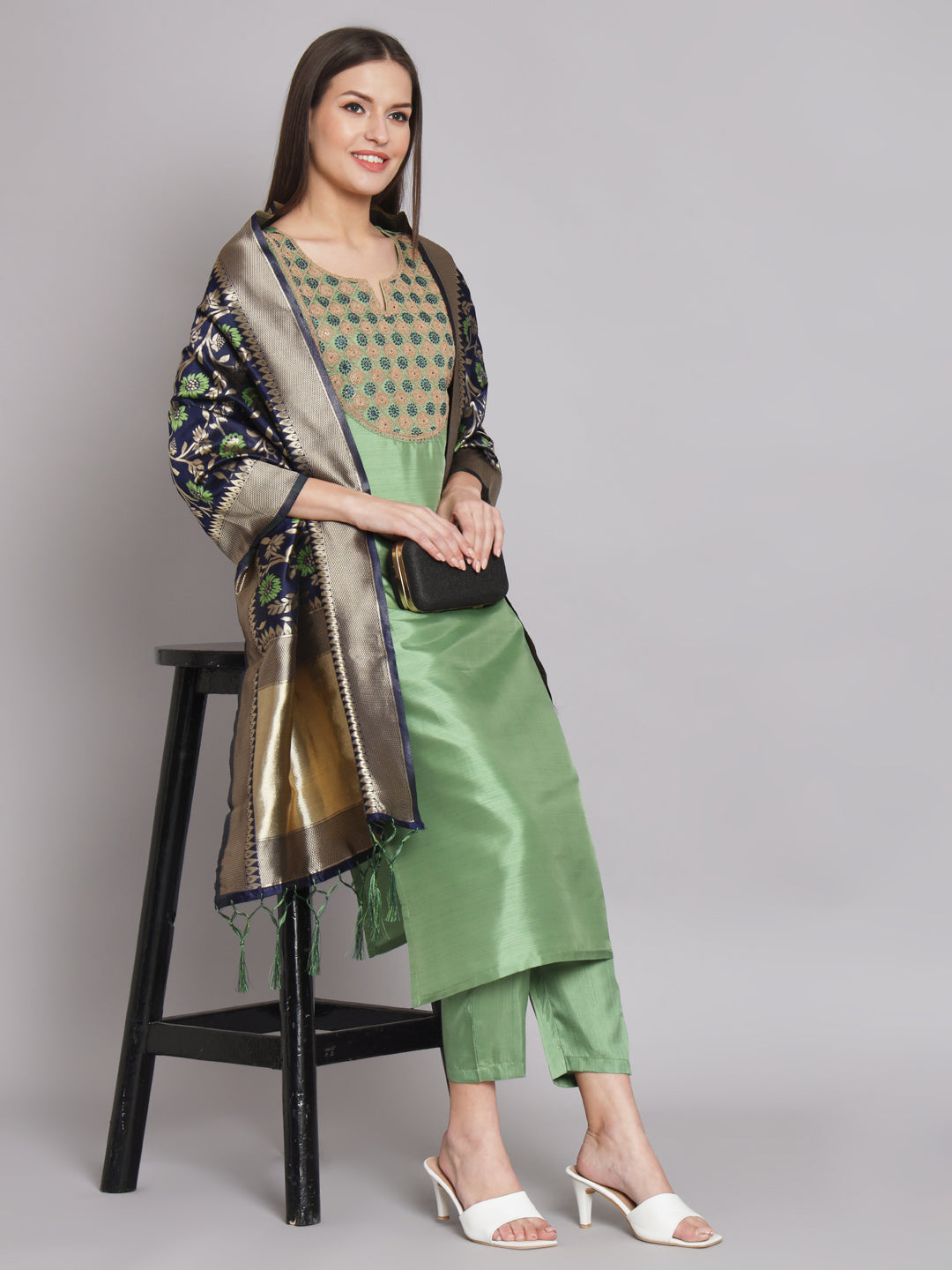 VredeVogel Silk Blend Kurta and Trousers Pant Set