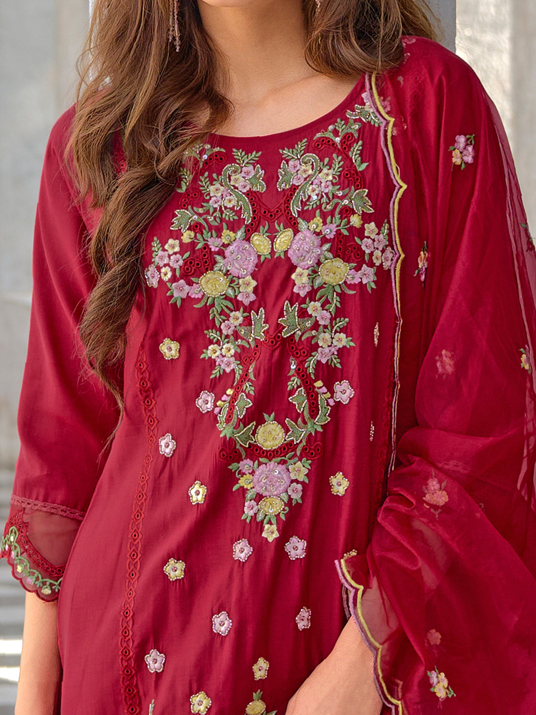 VredeVogel  Women Silk Blend Kurta Pant Dupatta Set