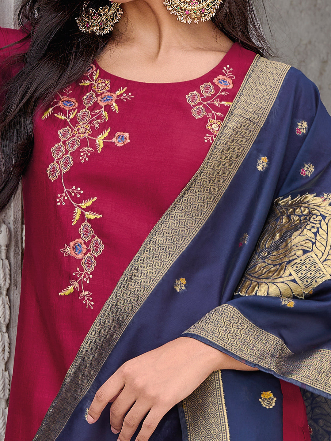 VredeVogel Women Kurta and Trouser Duppata Set Silk Blend